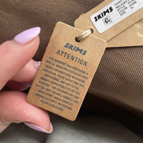 Skims Terry Fleece Relaxed Crewneck Sweater in Oxide Brown Tan Men's Size XL NWT - Picture 5 of 8